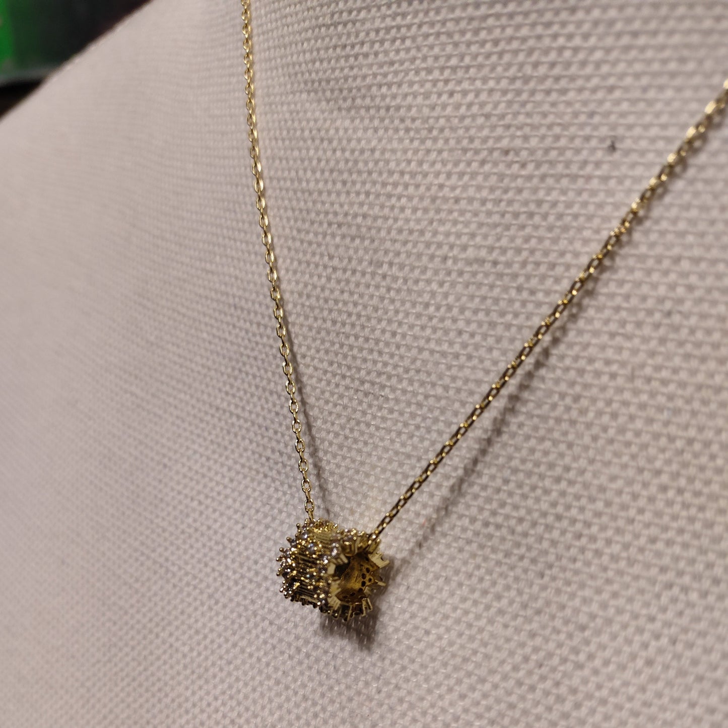 Round Pendant Necklace - Gold Plated