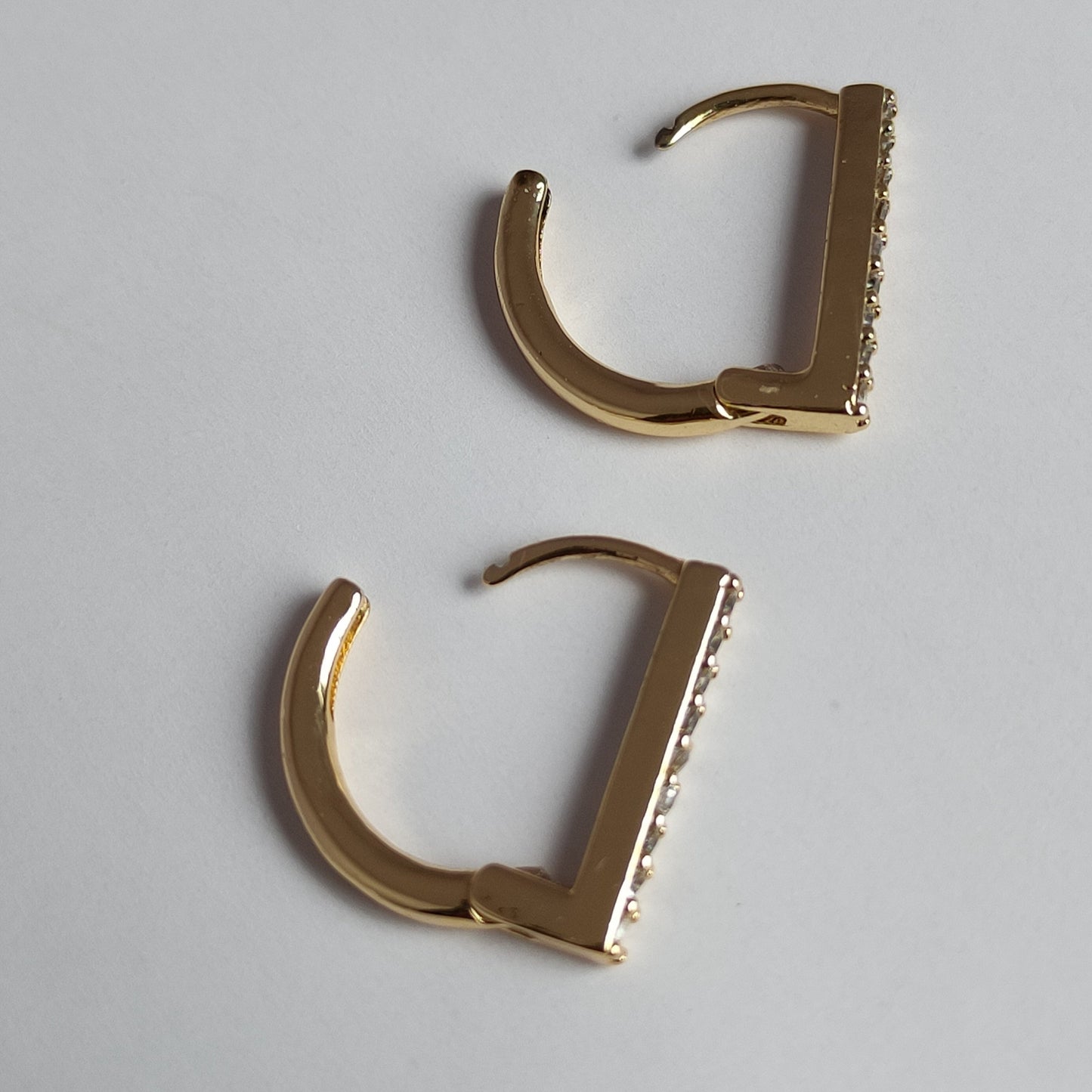 D Earrings - 18k Gold Plated