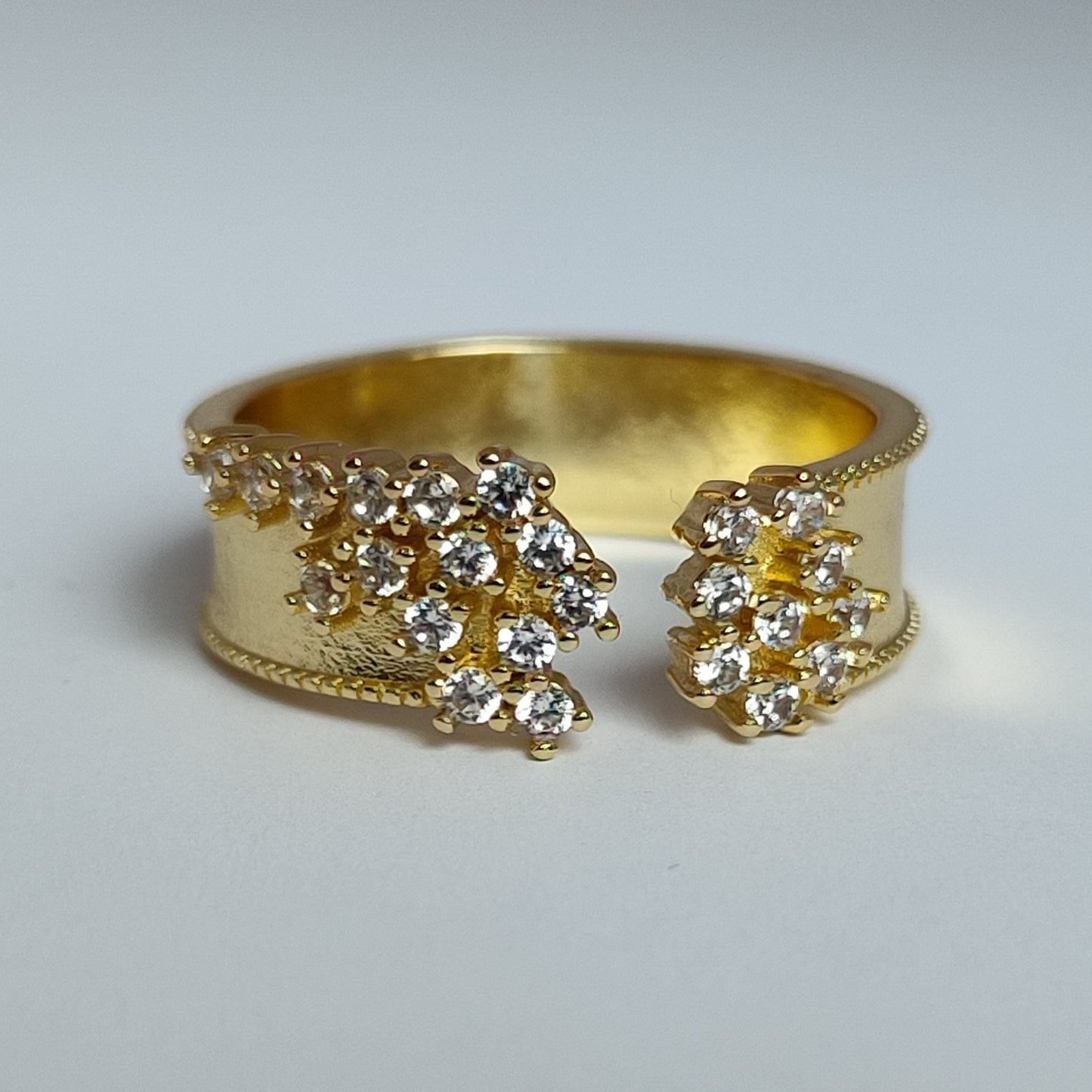 Starry Adjustable Ring - 18k Gold Plated